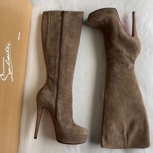 Christian Louboutin Bianca Boota 140 Suade. Size 37 or 6,5. Perfect condition.